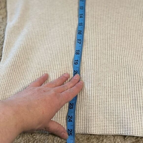 AMERICAN Eagle Outfitters Men’s Cable Knit Long Sleeved White Sweater (L) - Picture 9 of 9